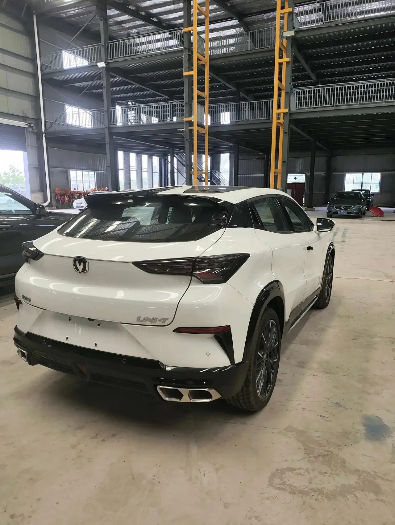ChangAn 2023 UNI-T 1.5T Prestige Automatic 5