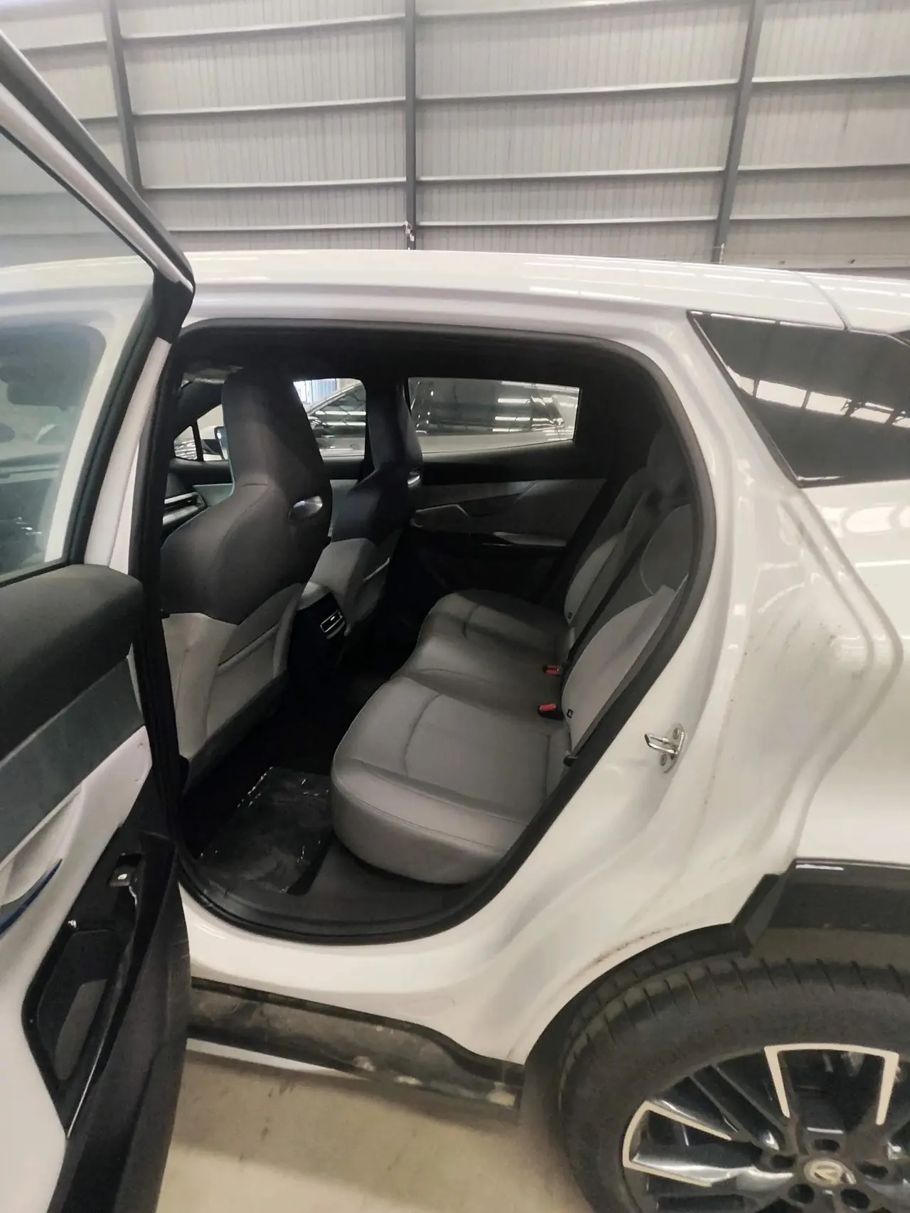 ChangAn 2023 UNI-T 1.5T Prestige Automatic 8
