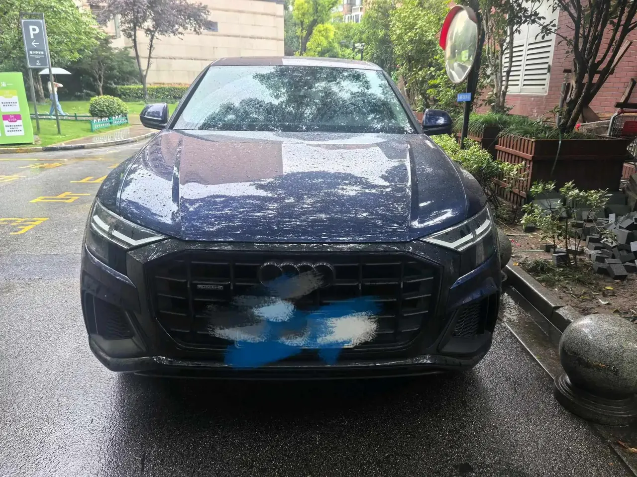 Audi Q8 2021 55 TFSI Deluxe Dynamic 3