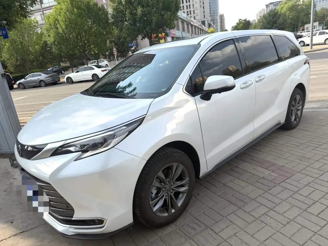 Toyota 2026 Sana 2.5 Stepless Four-wheel Drive Deluxe Edition Automatic Transmission 5