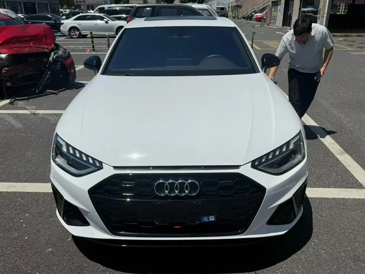 Audi 2025 A4L 2.0TFSI 40TFSI 2 Million Units Joy Edition Luxury Dynamic Version Automatic 2