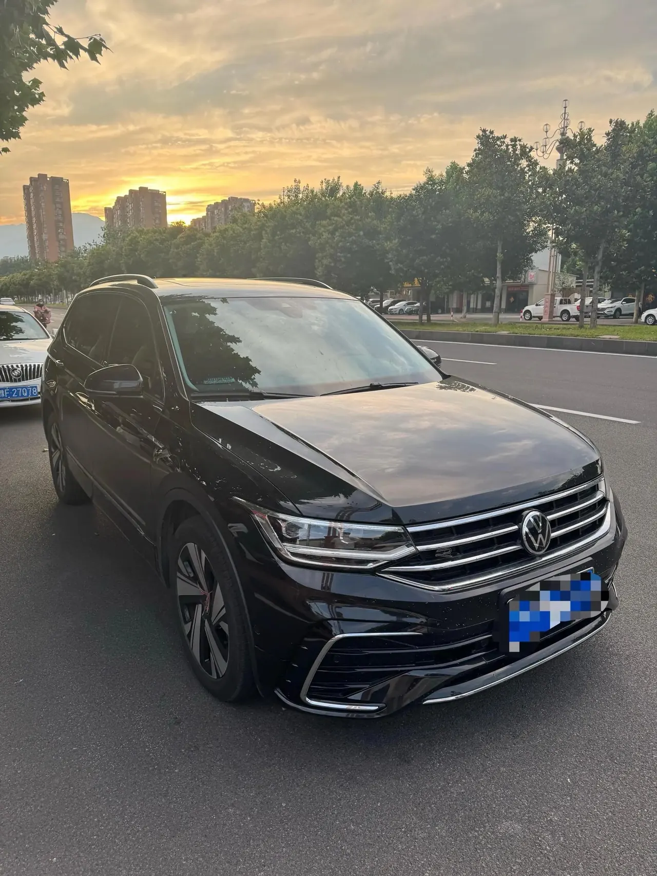 Tiguan L 2023 380TSI Automatic Four-wheel Drive R-Line Flagship Edition 7 3