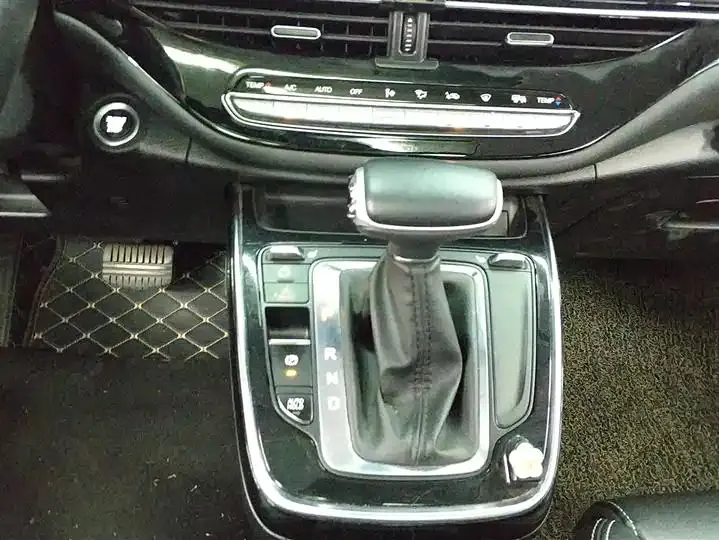 Chuanqi M6 2021 270T DCT Premium Edition (7 seats) 16