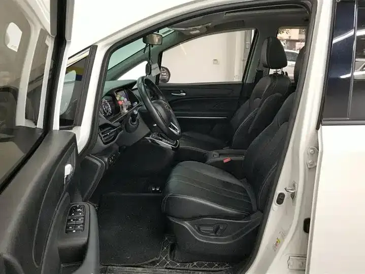Chuanqi M6 2021 270T DCT Premium Edition (7 seats) 9