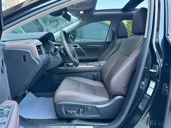 Lexus RX 2020 model modified 300 four-wheel drive elegant version 10