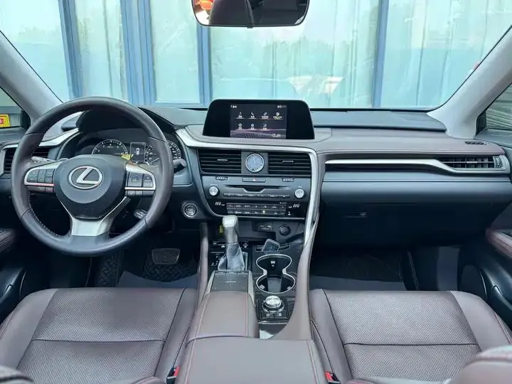 Lexus RX 2020 model modified 300 four-wheel drive elegant version 12