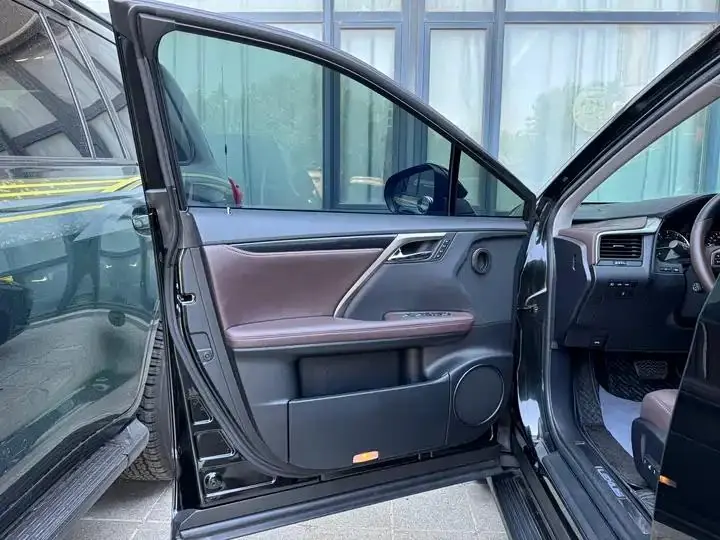 Lexus RX 2020 model modified 300 four-wheel drive elegant version 9