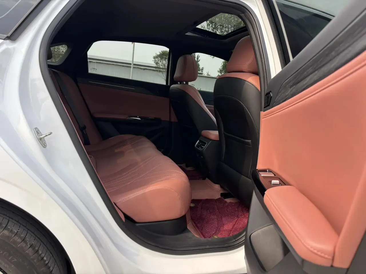 Geely Galaxy 2025 L6 EM-i 1.5 140km Starship Edition Automatic Gear 8