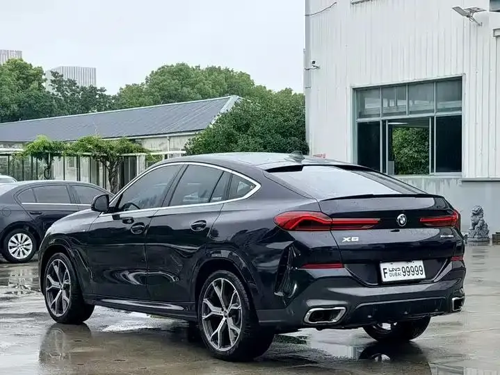 BMW X6 2021 xDrive40i exclusive M sports suit 7