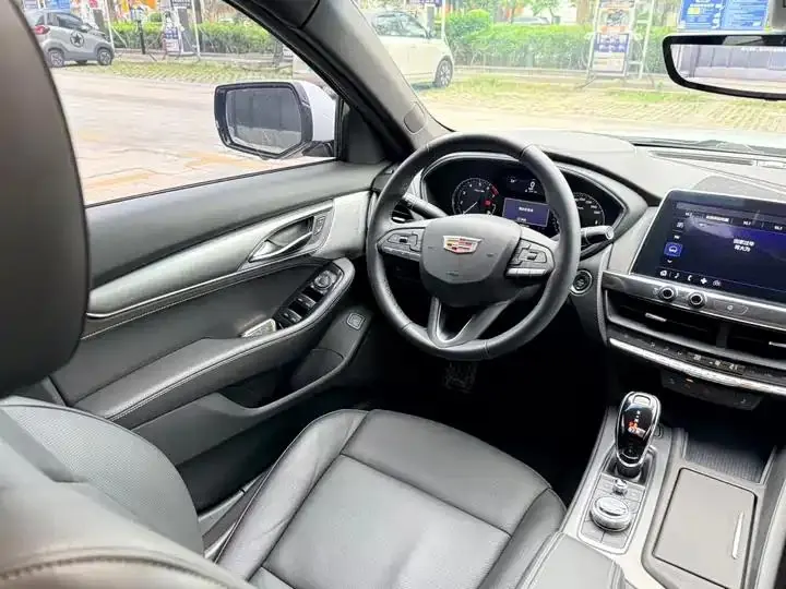 Cadillac CT5 2021 28T Luxury Model 10