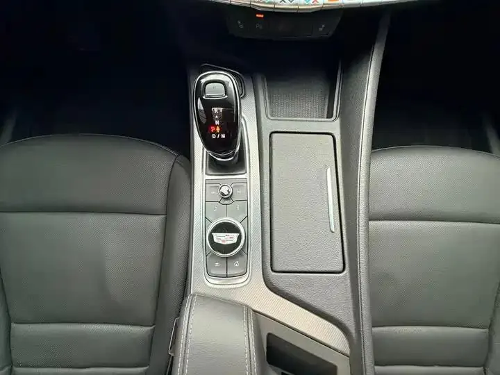 Cadillac CT5 2021 28T Luxury Model 12