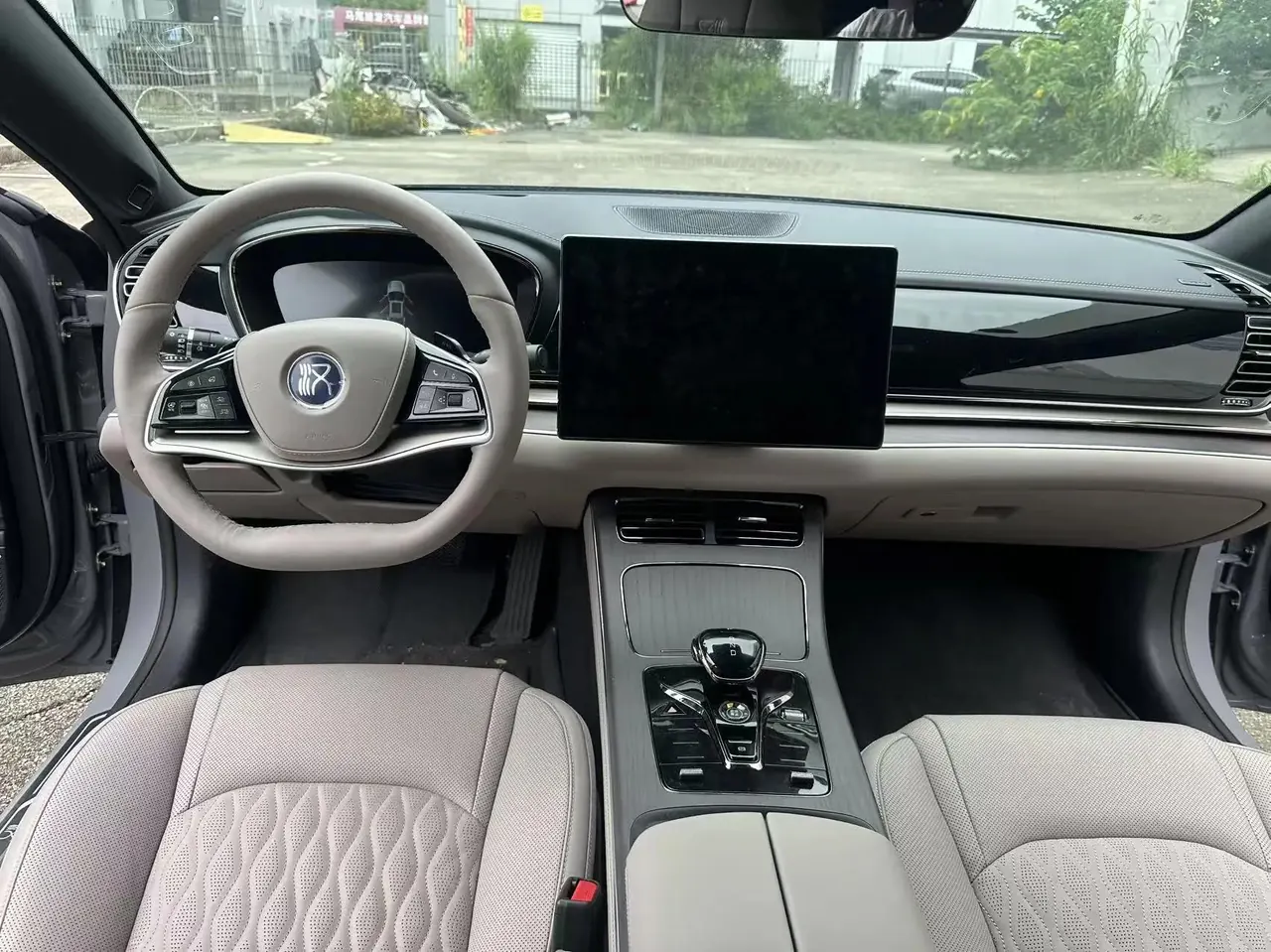 BYD 2025 Han DM-i 1.5T stepless 125KM laser Radar intelligent driving automatic gear 4