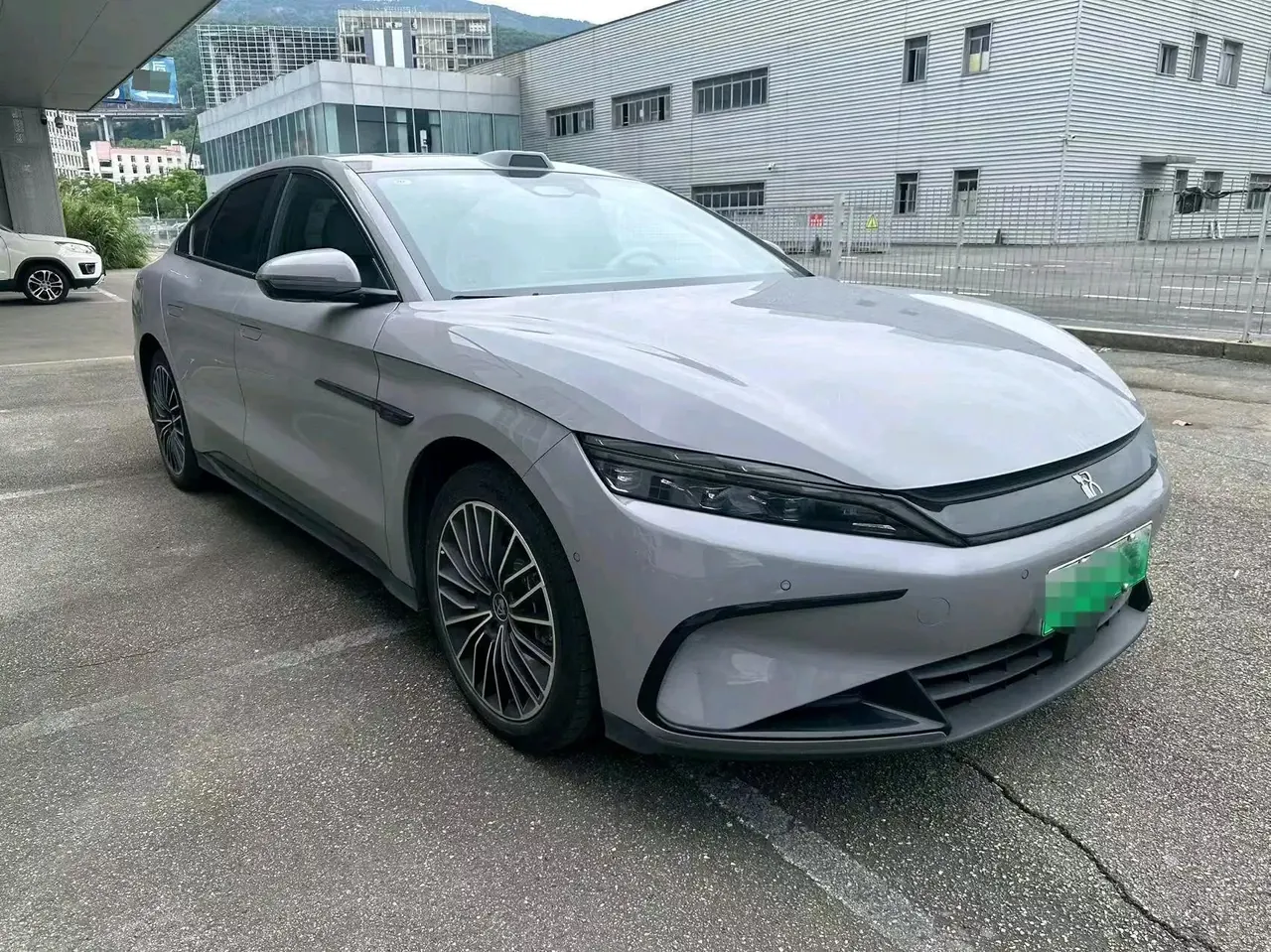 BYD 2025 Han DM-i 1.5T stepless 125KM laser Radar intelligent driving automatic gear 6