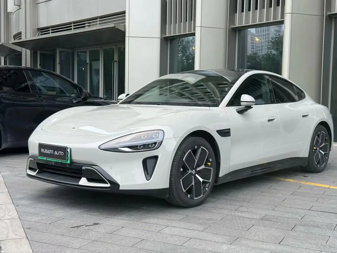 MI SU7 2024 model, 700km range, rear-wheel-drive long-range intelligent driving version - View 1