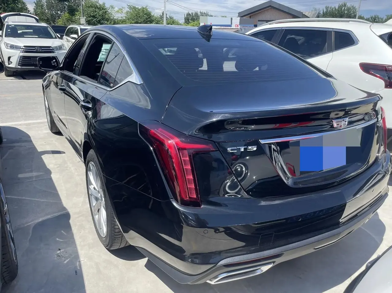 Cadillac XT4 2020 28T Two-Drive Leading Model 9