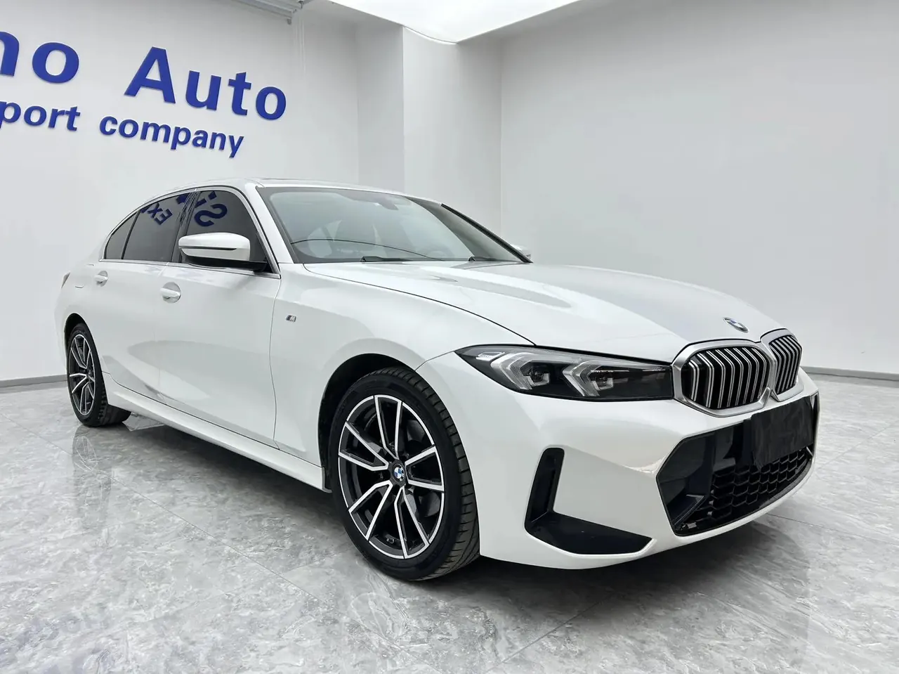 BMW 3 Series 2023 320i M Sports Suit 2