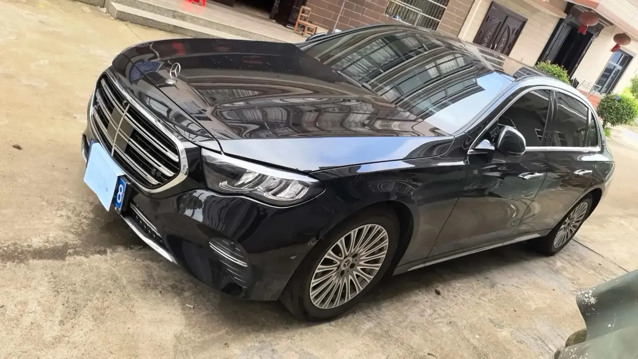 Mercedes Benz E Class 2026 E 260 L 48V 2.0T Classic Automatic Gear - View 1