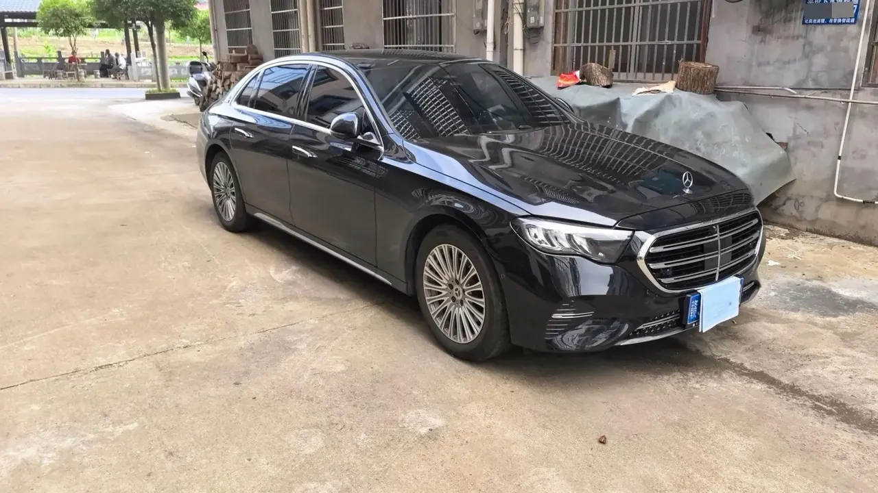 Mercedes Benz E Class 2026 E 260 L 48V 2.0T Classic Automatic Gear 2