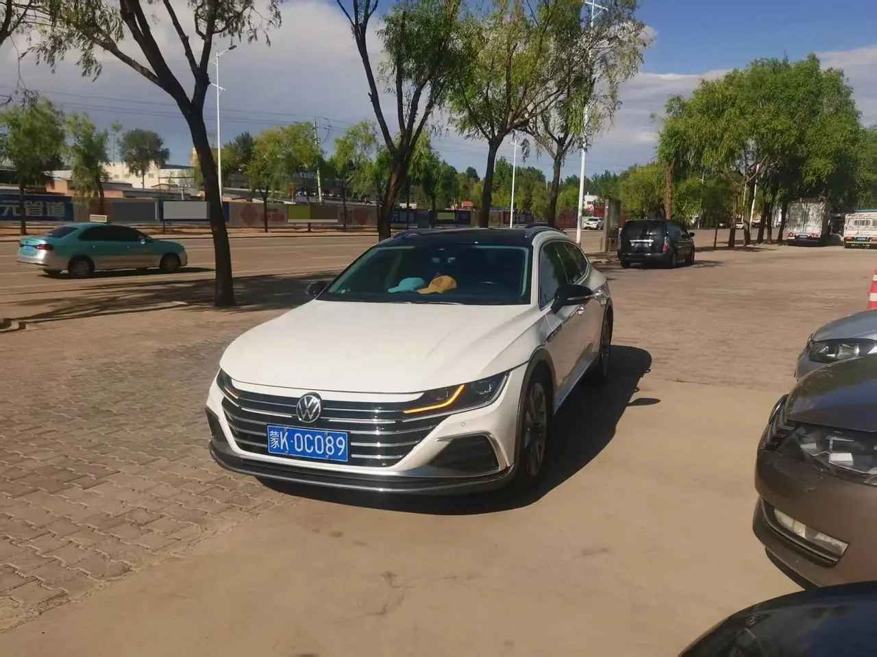 FAW-Volkswagen CC 2021 model Shooting Brake 380TSI Hunter’s Heart Edition - View 1