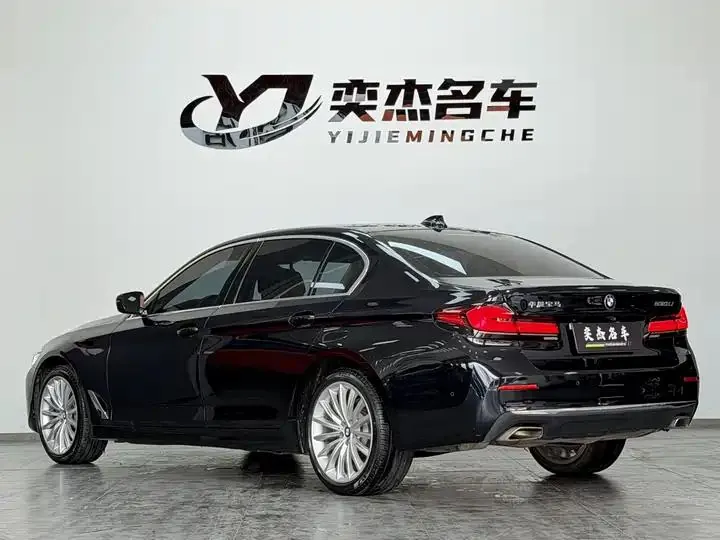 BMW 5 Series 2021 530Li Exclusive M Sports Suit 7