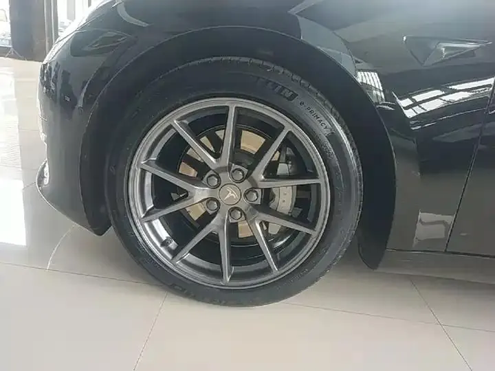 Model 3 2022 rear-wheel drive version 23