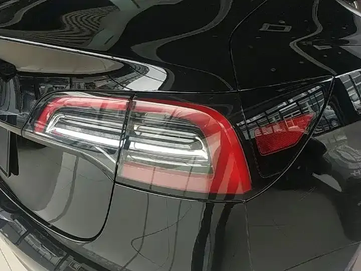 Model 3 2022 rear-wheel drive version 8