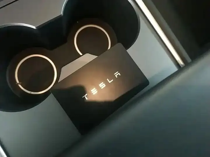 Model 3 2022 rear-wheel drive version 9