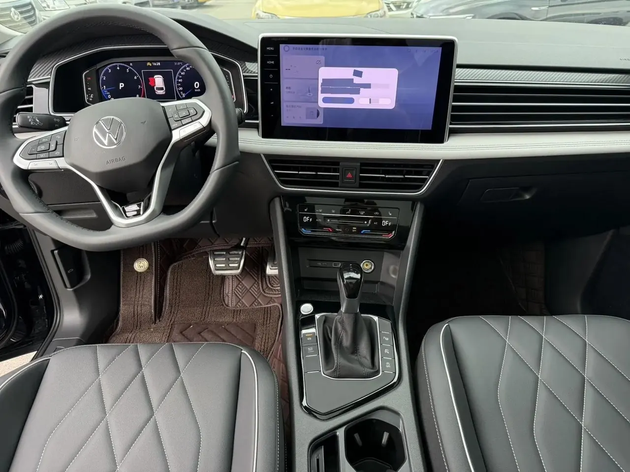 Volkswagen 2025 Tiguan L R-Line 2.0TSI 330TSI outstanding two-wheel drive R-Line Long Yao version automatic gear 7