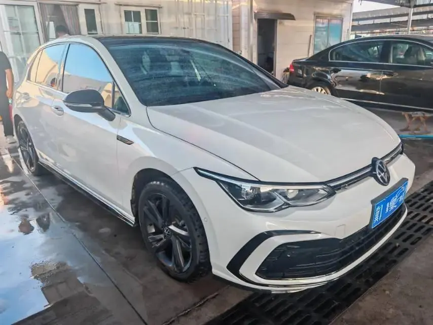 Volkswagen 2023 Golf 8 R-Line 1.4TSI 280TSI Lite Automatic 4