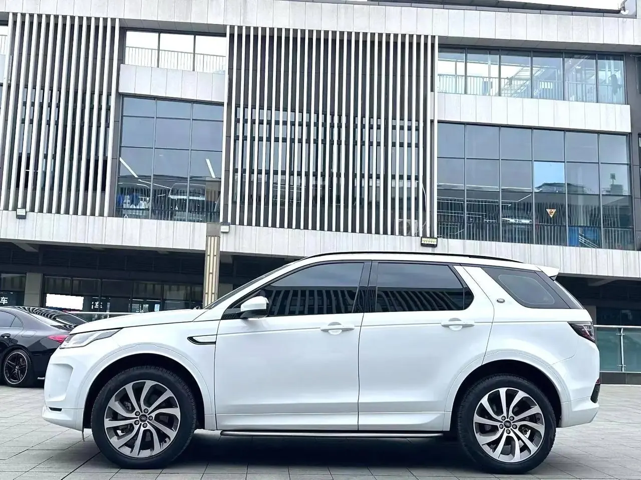 Discover Sports Edition 2023 249PS R-Dynamic SE Performance Technology Edition 2