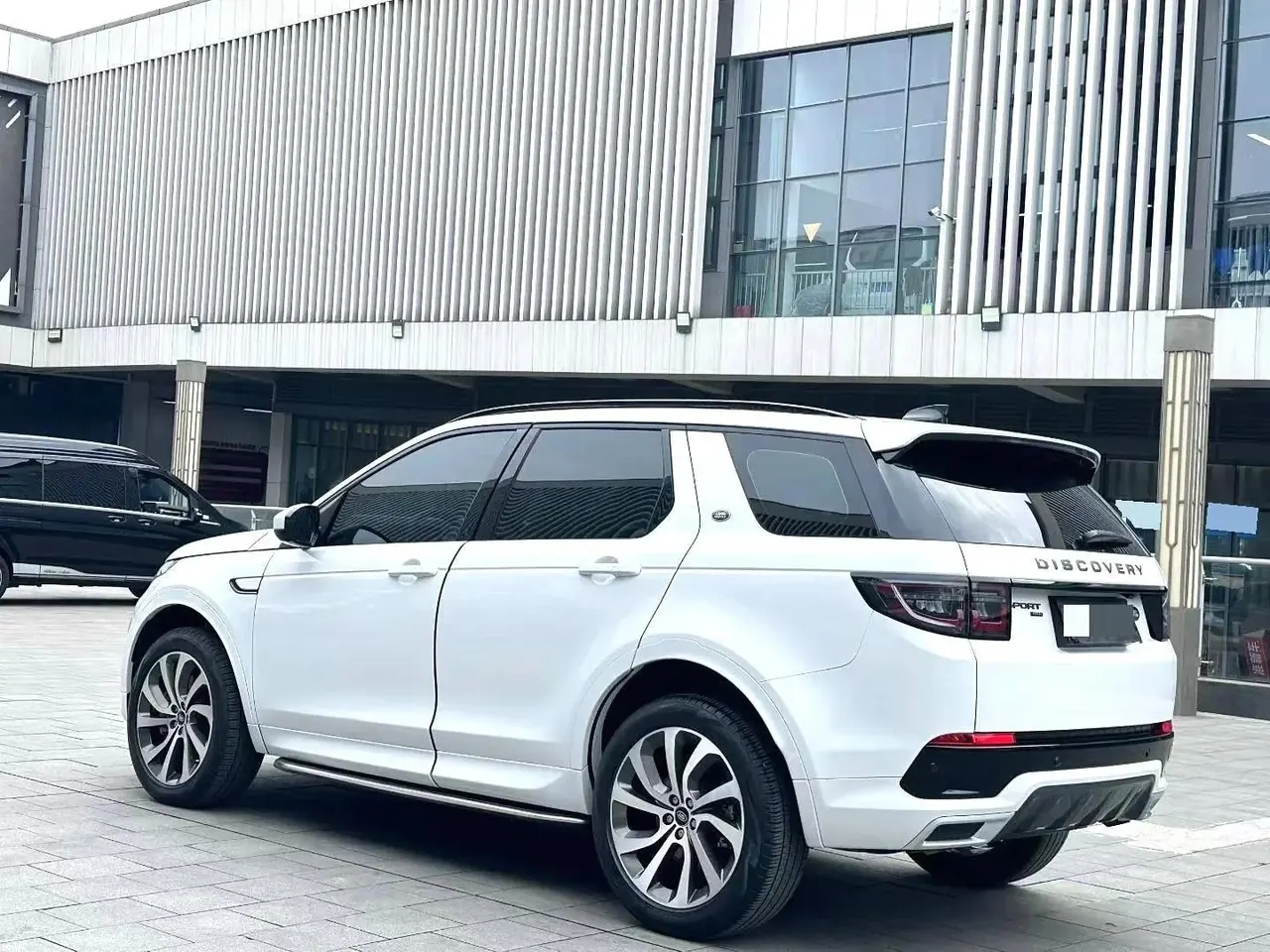 Discover Sports Edition 2023 249PS R-Dynamic SE Performance Technology Edition 8