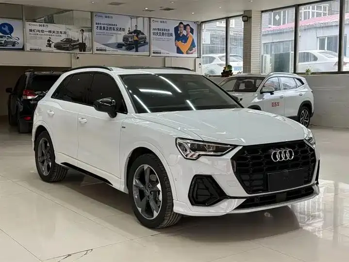 Audi Q3 2023 35 TFSI Fashion Dynamic (1.4T) 3