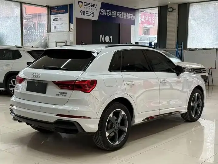 Audi Q3 2023 35 TFSI Fashion Dynamic (1.4T) 4