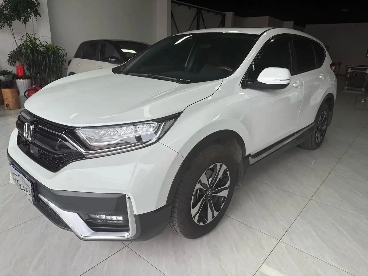 Honda CR-V 2021 240TURBO CVT Two-Drive Fashion Edition - View 1