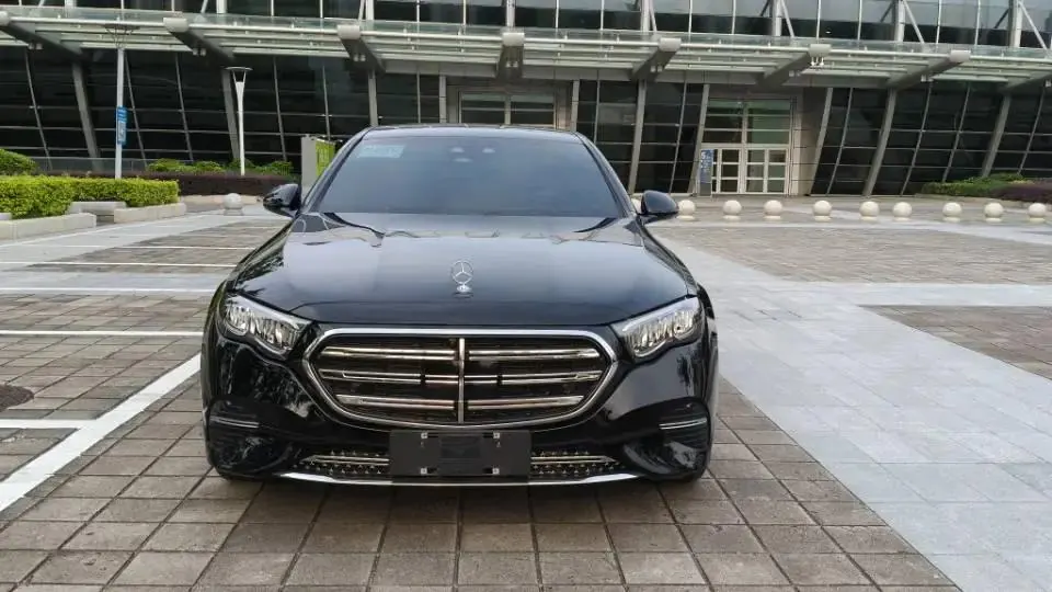 Mercedes Benz E Class 2026 E 300 L 48V 2.0T Luxury Automatic Gear 2
