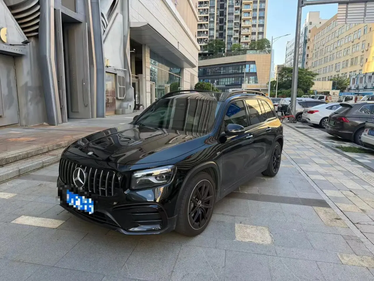 Mercedes Benz GLB AMG (Imported) 2024 GLB 35 AMG 4MATIC 48V 2.0T Automatic - View 1