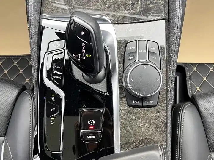 BMW 6 GT 2021 630i M Sports Traveler Edition 26