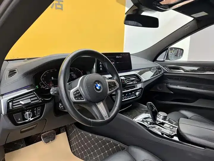 BMW 6 GT 2021 630i M Sports Traveler Edition 8