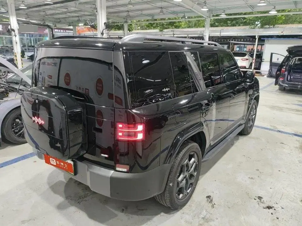 FangChengBao 2025 titanium 7 1.5T stepless 190KM four-wheel drive Ultra version of automatic gear 2