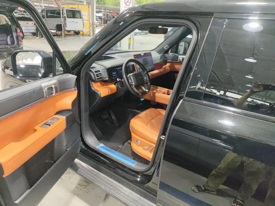 FangChengBao 2025 titanium 7 1.5T stepless 190KM four-wheel drive Ultra version of automatic gear 3