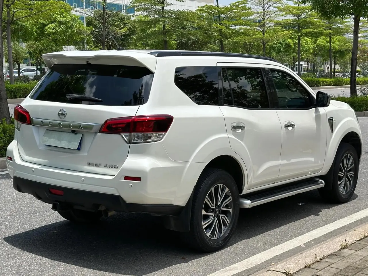 Tuda 2020 2.5L XL Upper 4WD Automatic All-Wheel-Drive Luxury Edition 3