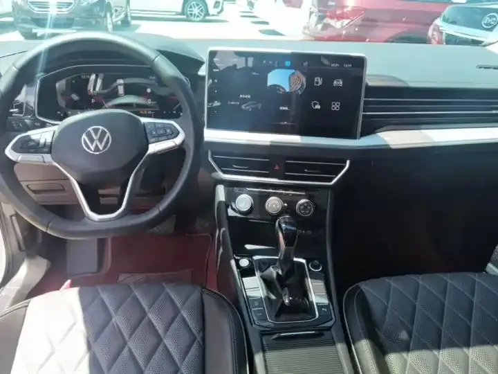 Sagittarius 2023 300TSI DSG Exceed Edition 10