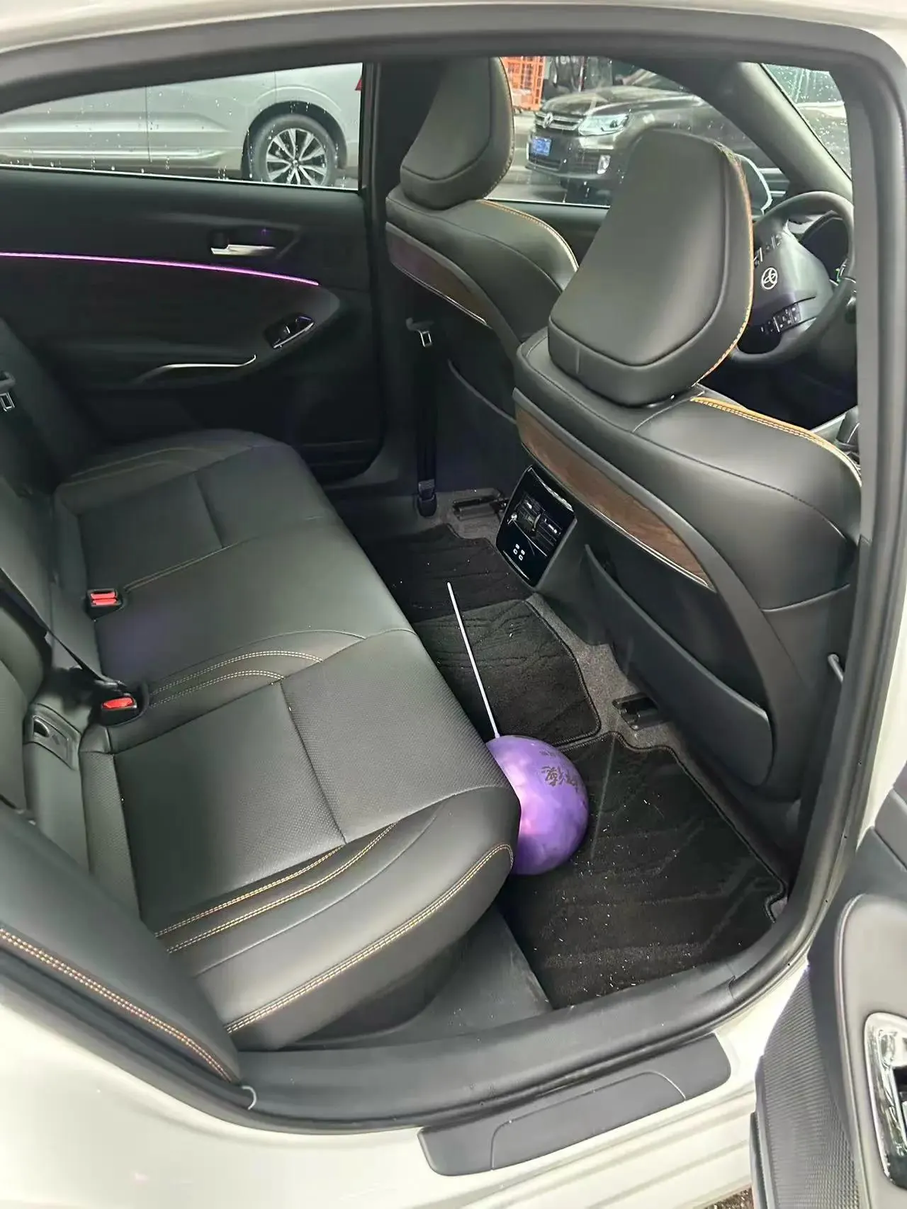 Toyota 2024 Asian Dragon Dual Engine 2.0 CVT Luxury Automatic 3