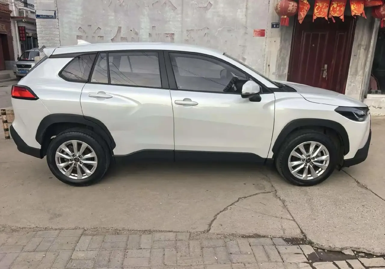 Toyota 2023 Corolla Cross 2.0 CVT Pioneer Edition Automatic 5