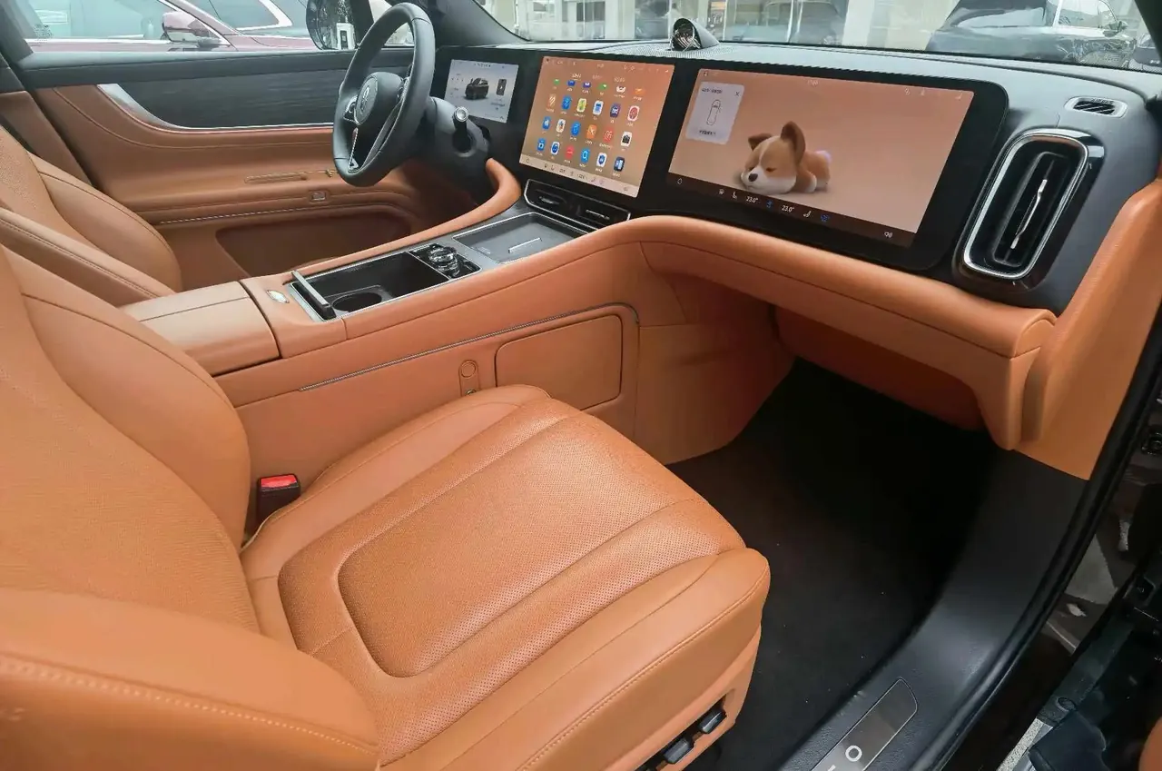 AITO 2025 Model AITO M9 Range-Extended Ultra Version 52kWh 5-Seater Automatic 4