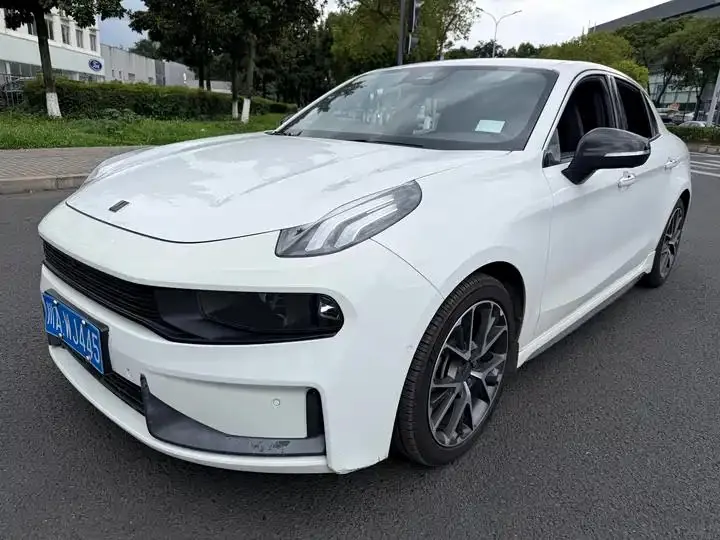 LYNK&amp;CO 03 2019 2.0TD Auto Pro Edition - View 1