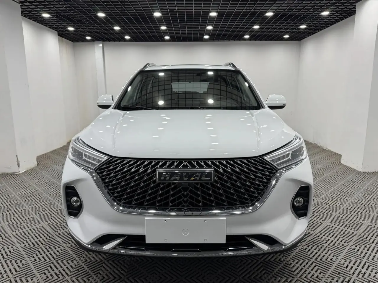 Haval 2023 M6 PLUS 1.5T Luxury Smart Joint Automatic Gear 3
