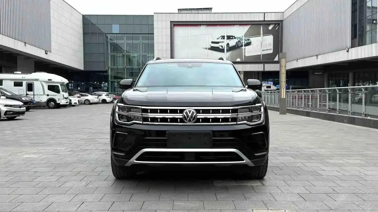 Tang 2023 380TSI All-Wheel-Drive Prestige Luxury Edition 5