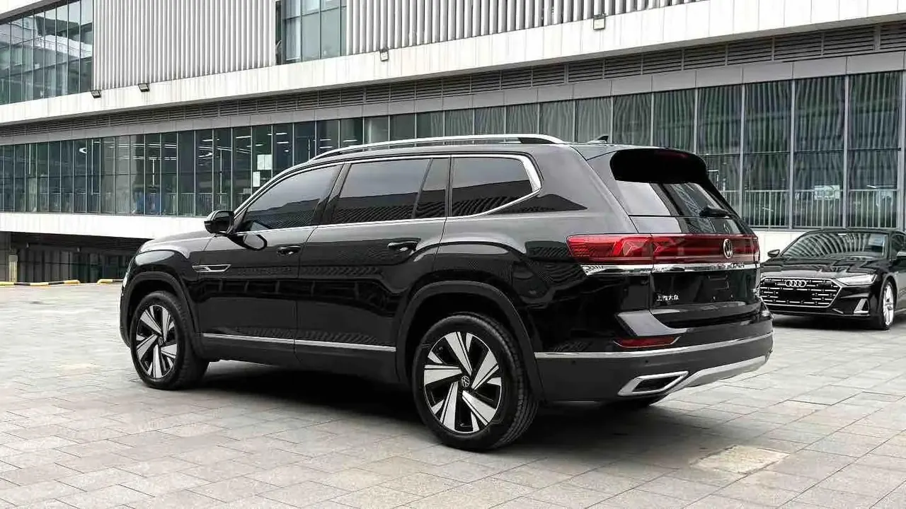 Tang 2023 380TSI All-Wheel-Drive Prestige Luxury Edition 9