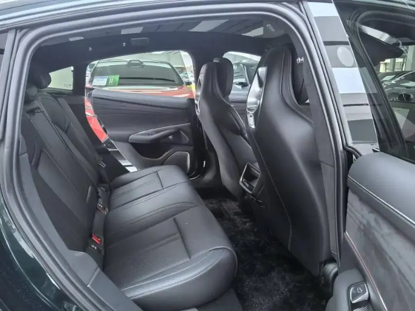 MI 2026 SU7 Standard Edition Automatic Gear 9